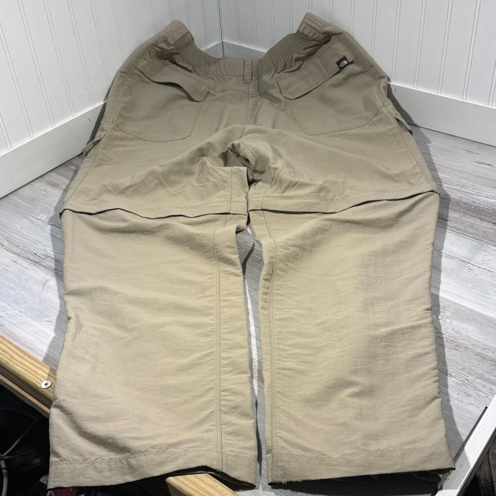 The North Face Pants Mens XXL Nylon Convertible Cargo Belted Shorts Hiking